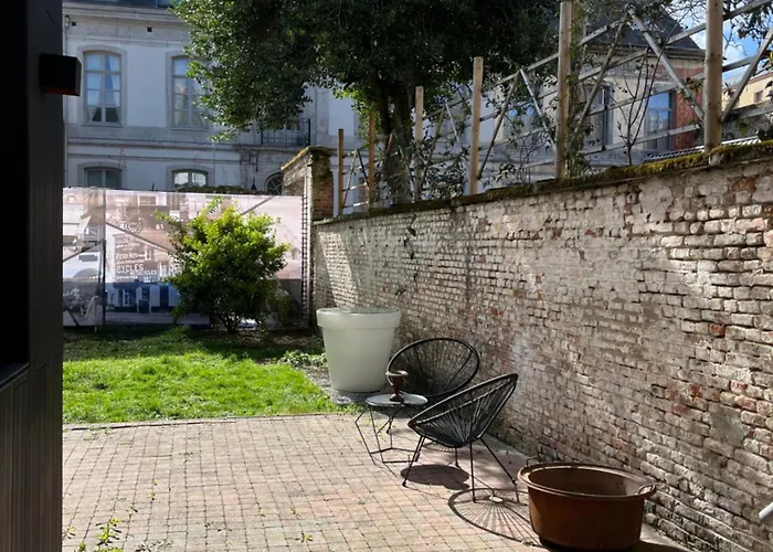 Apartment Les Chartriers D&g Mons